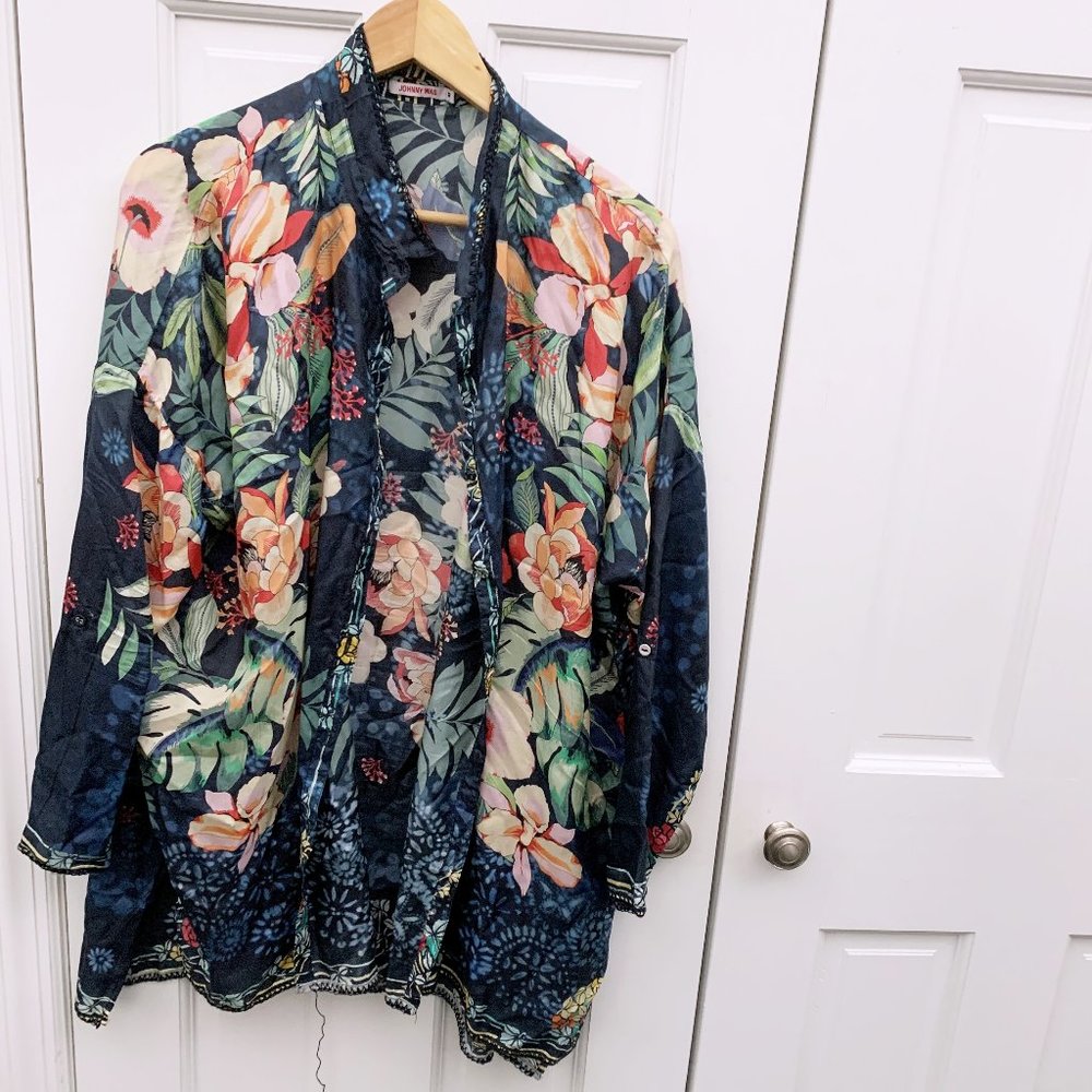 Johnny Was Nelia Floral-Print Button-Front Long-Sleeve Silk Shirt - Picture 6 of 16